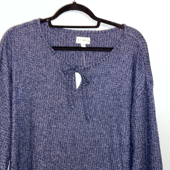 Waffle knit long sleeve blue top - Picture 2 of 7